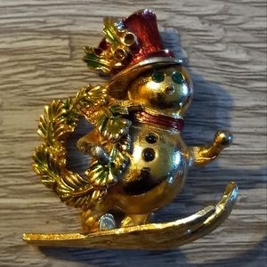 Avante Gold Tone Snowman on Skis Brooch